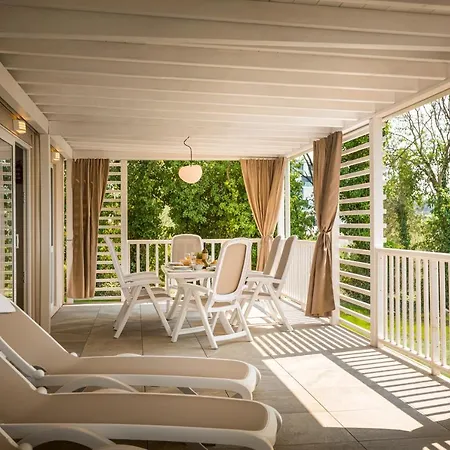פארק נופש Maistra Amarin Mobile Homes