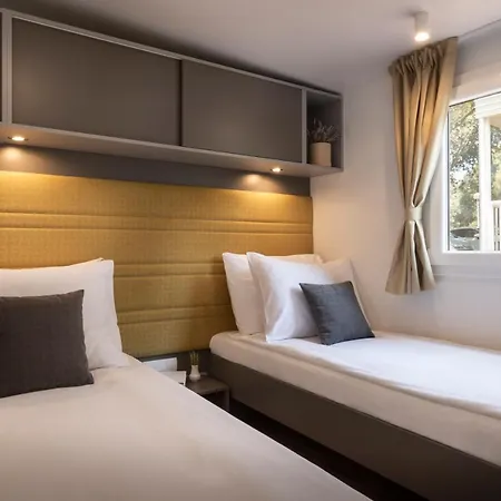 Maistra Amarin Mobile Homes 4*