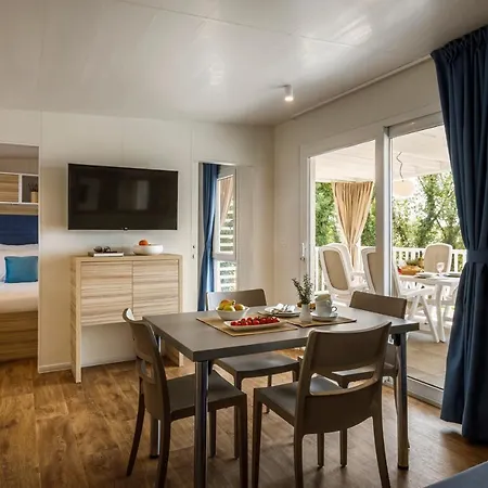 Maistra Amarin Mobile Homes פארק נופש 4*