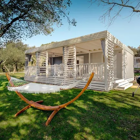 Maistra Amarin Mobile Homes פארק נופש רוביני