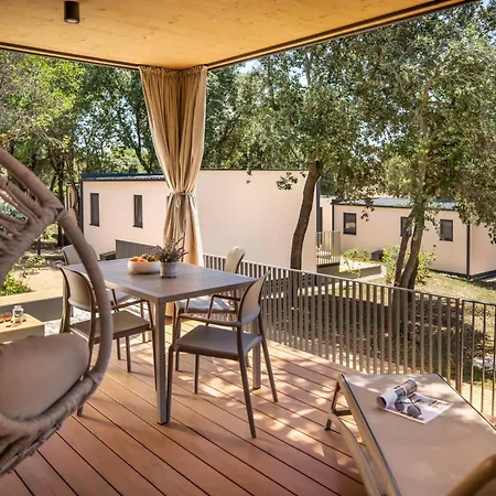 Maistra Amarin Mobile Homes