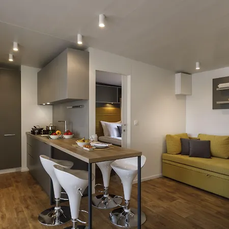 Maistra Amarin Mobile Homes 4*