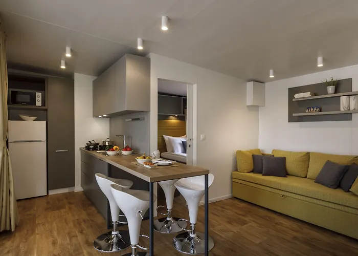 Maistra Amarin Mobile Homes 4*