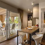 Parque de vacaciones Maistra Amarin Mobile Homes 4*
