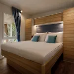 Maistra Amarin Mobile Homes 4*