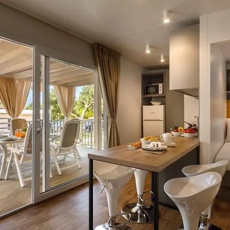 홀리데이파크 Maistra Amarin Mobile Homes 4*