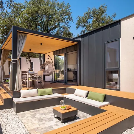 Maistra Amarin Mobile Homes 4* 로비니