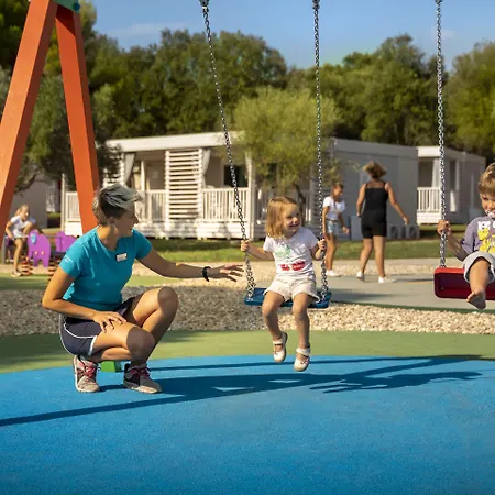 Aldeamento Turístico Maistra Amarin Mobile Homes 4*