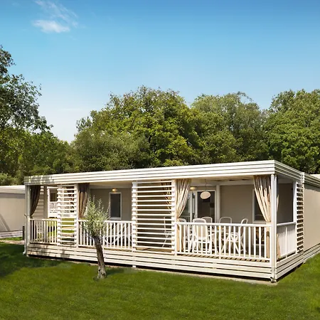 Maistra Amarin Mobile Homes 4* 로비니